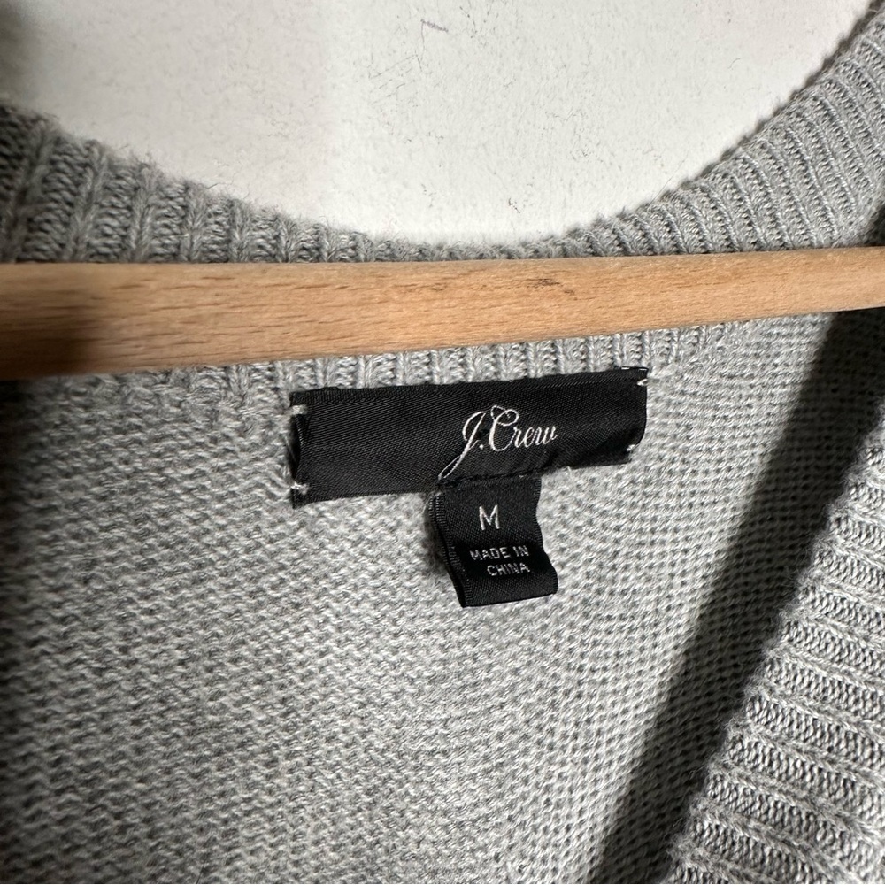 J. Crew | Gray Crew Neck Ruffle Cuff Sleeve Sweater Size Medium - Picture 6 of 7